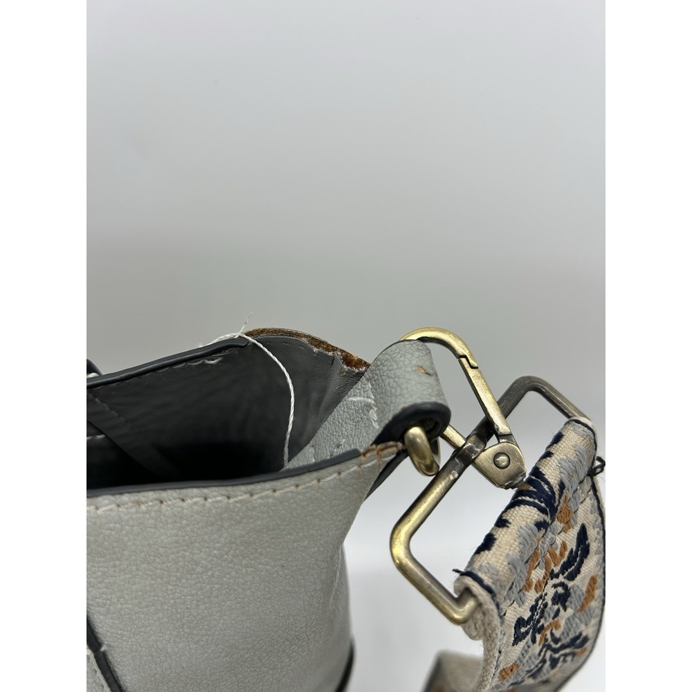 Jen & Co Penny Vegan Leather Bucket Bag Crossbody Guitar Strap - Picture 5 of 15